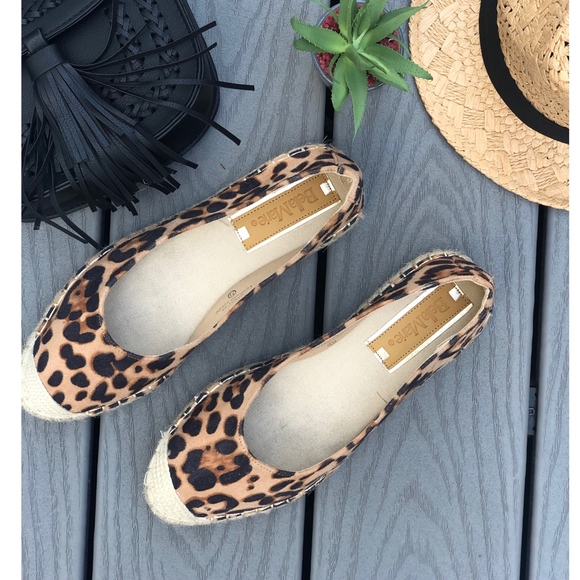 WILLOW Leopard Print Flats - Picture 5 of 8